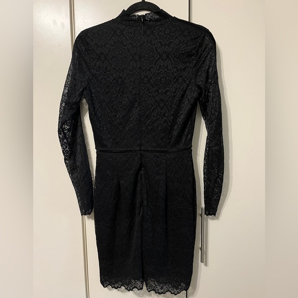 WILFRED Aritzia Janvry Lace Dress - Picture 8 of 11